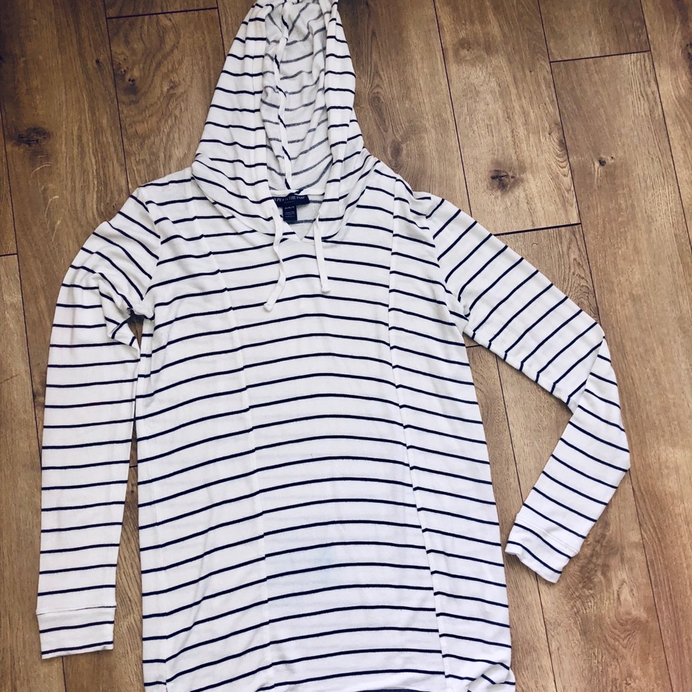 A pea in the pod maternity sweater